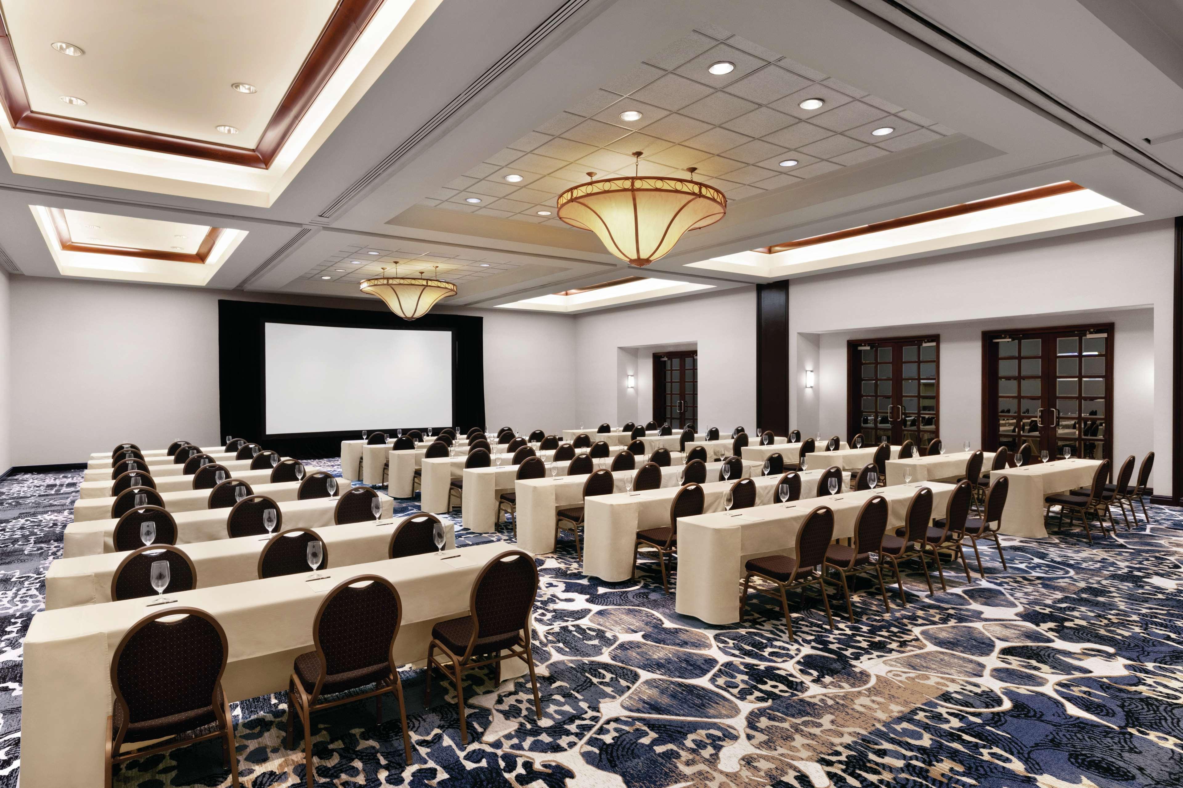 Doubletree By Hilton South Charlotte Tyvola Hotel Bagian luar foto