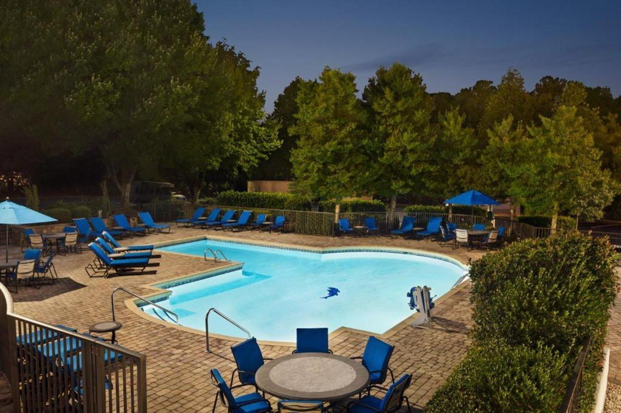 Doubletree By Hilton South Charlotte Tyvola Hotel Bagian luar foto