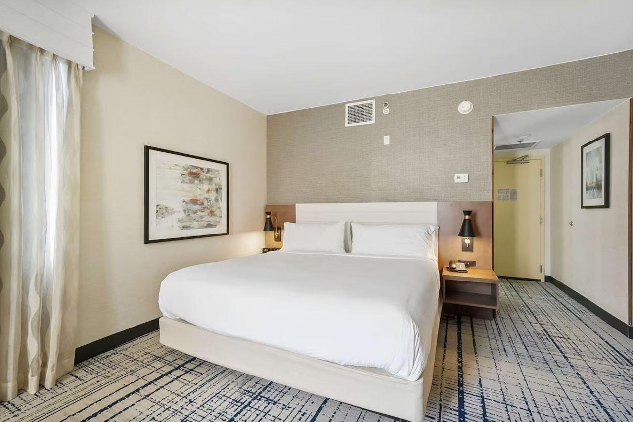 Doubletree By Hilton South Charlotte Tyvola Hotel Bagian luar foto