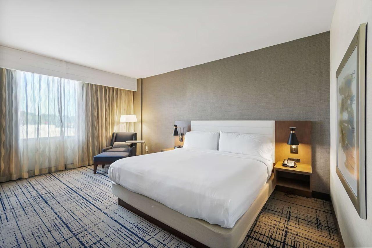 Doubletree By Hilton South Charlotte Tyvola Hotel Bagian luar foto