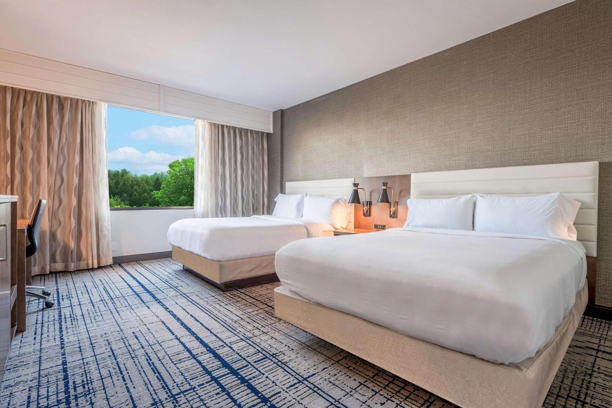 Doubletree By Hilton South Charlotte Tyvola Hotel Bagian luar foto