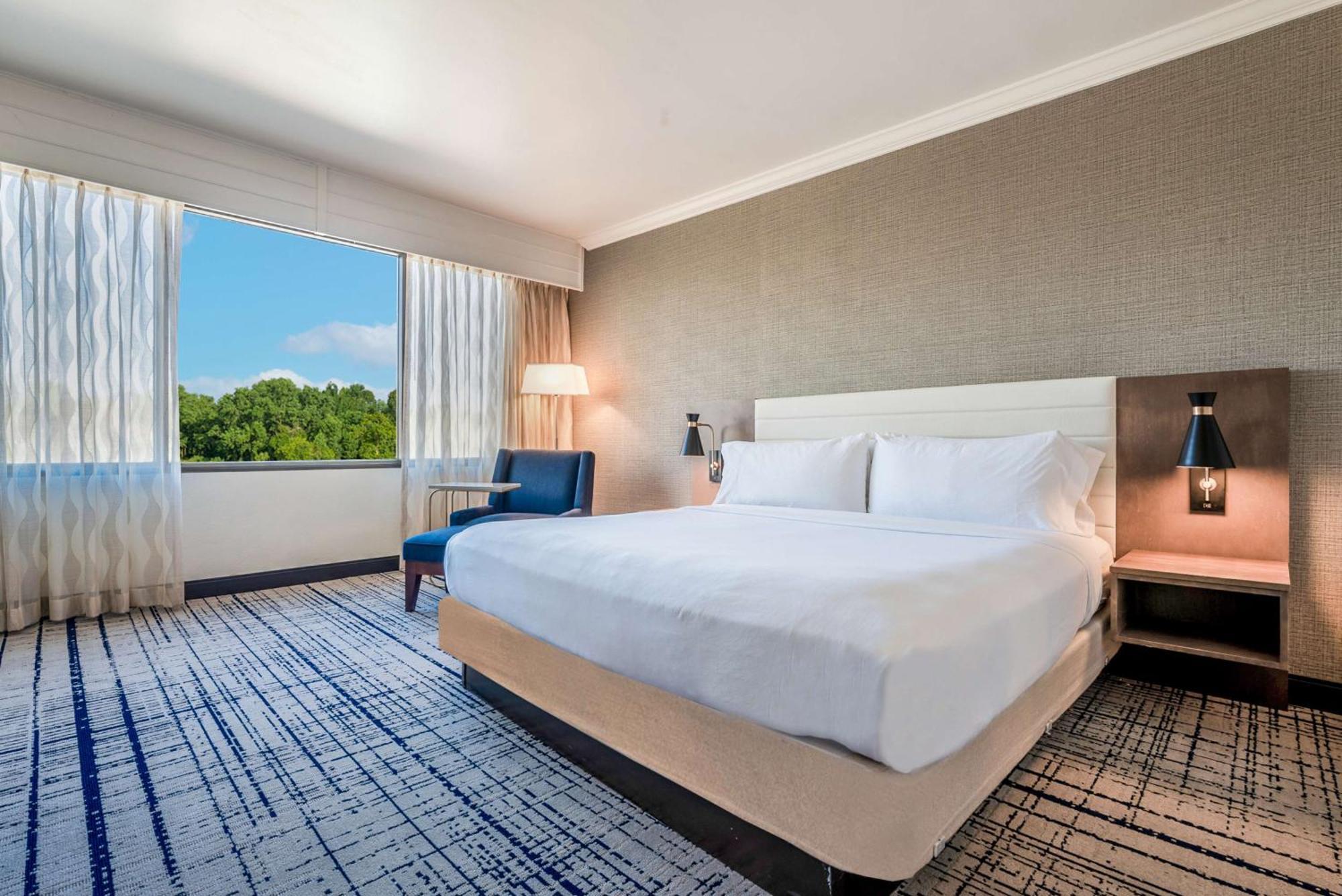 Doubletree By Hilton South Charlotte Tyvola Hotel Bagian luar foto