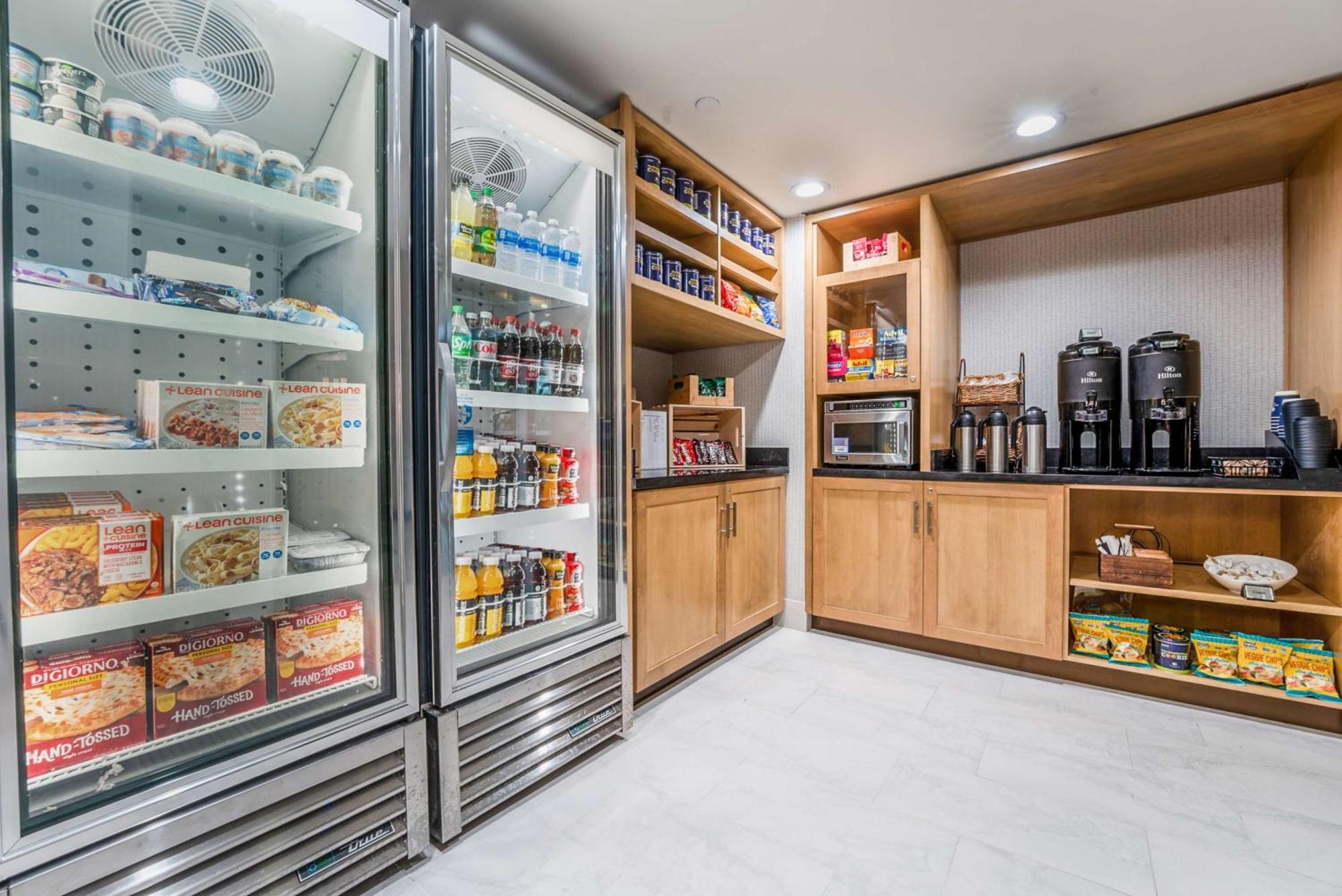 Doubletree By Hilton South Charlotte Tyvola Hotel Bagian luar foto
