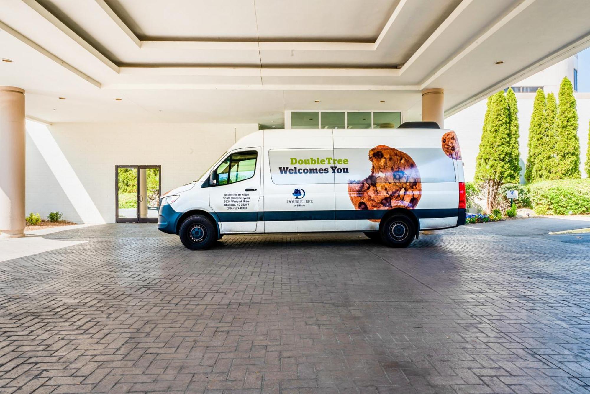 Doubletree By Hilton South Charlotte Tyvola Hotel Bagian luar foto
